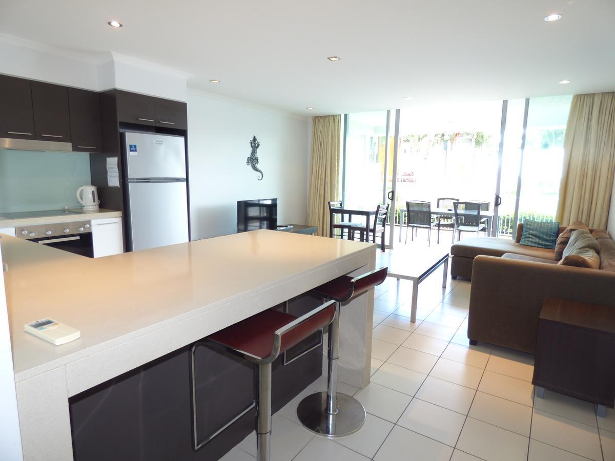 Marina View Apartment Эйрли-Бич Экстерьер фото